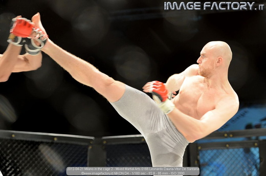 2012-04-21 Milano in the cage 2 - Mixed Martial Arts 0166 Leonardo Dauria-Vitor De Santana
